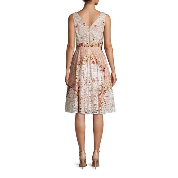 Gabby Skye Floral Lace Fit-&-Flare Dress size 6 - Picture 2 of 12